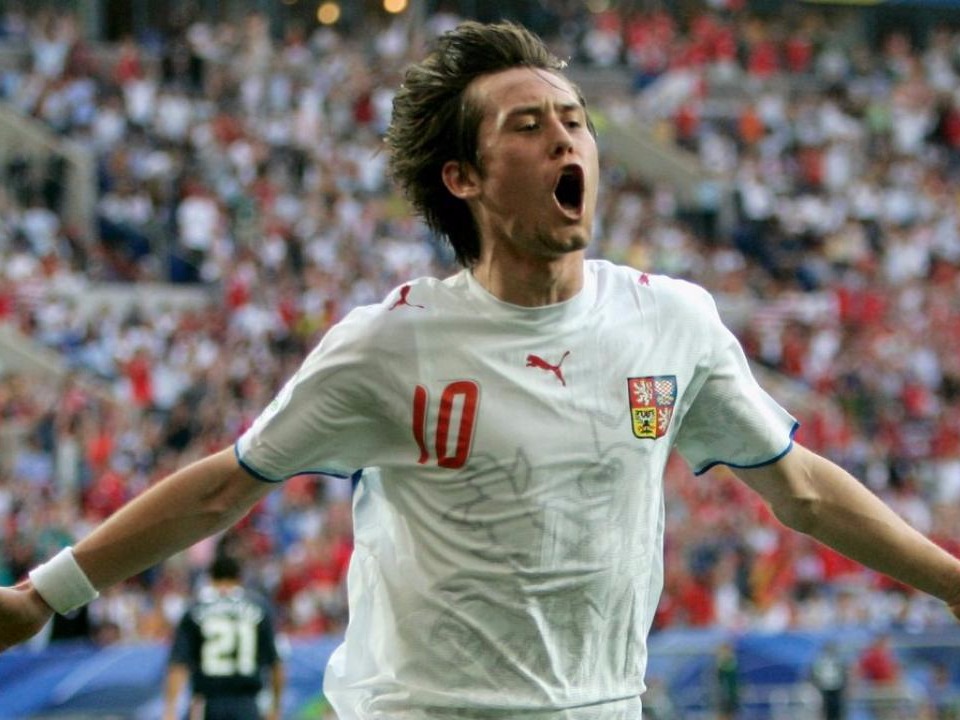 捷克主场失利乌拉圭，小组前进受阻的简单介绍