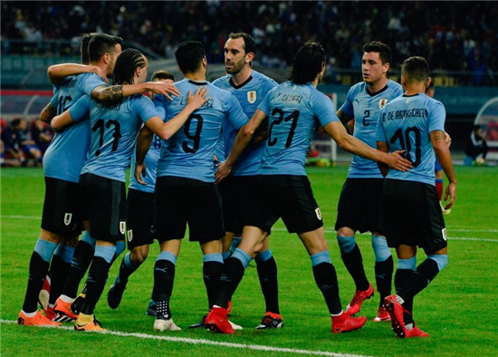 捷克主场失利乌拉圭，小组前进受阻的简单介绍