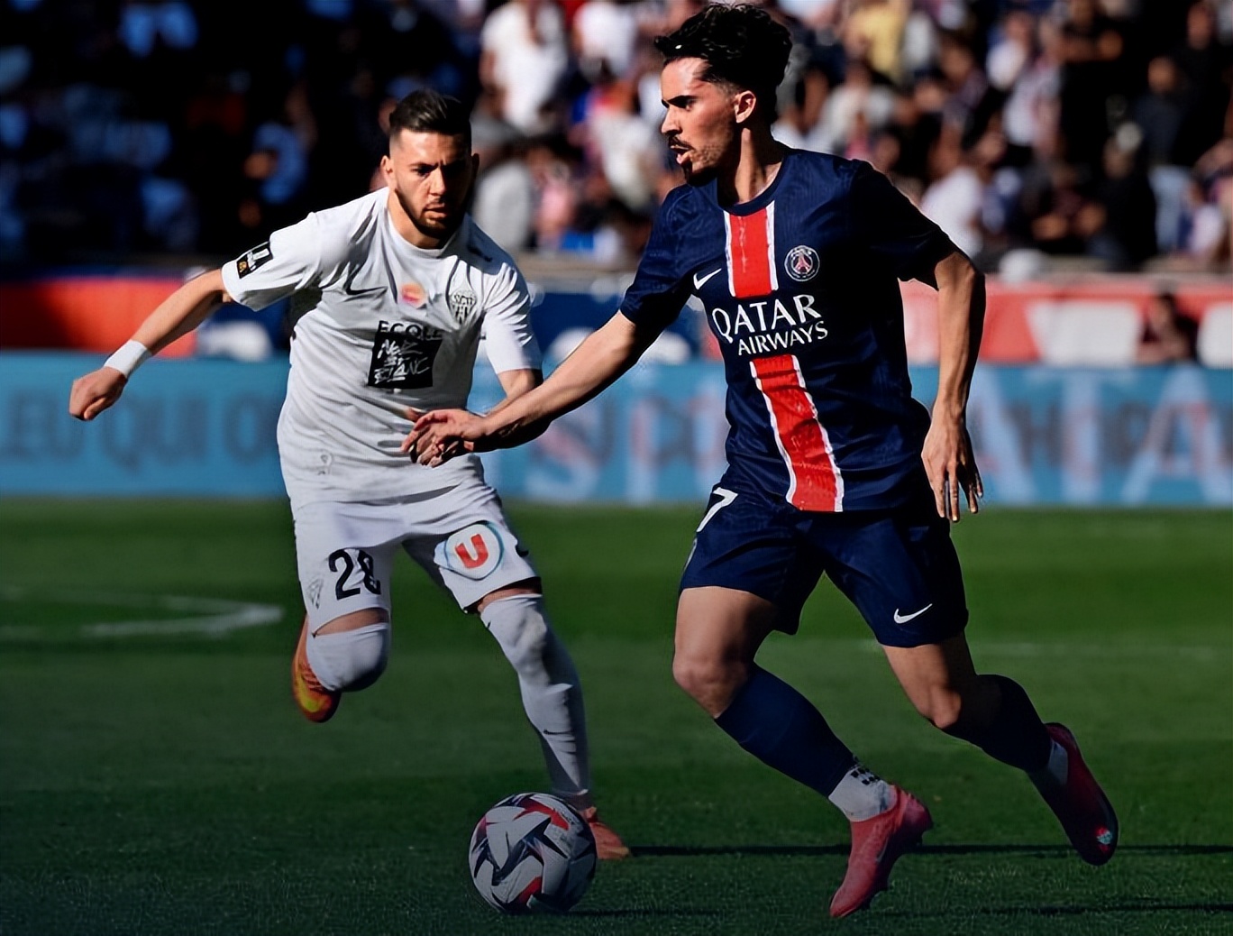 关于巴黎圣日耳曼热身短暂休整,备战重要战役的信息 关于巴黎圣日耳曼热身短暂休整,备战重要战役的信息