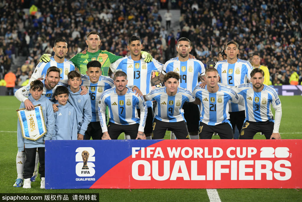 瓦伦西亚惊险获胜,继续保持不败 瓦伦西亚惊险获胜,继续保持不败