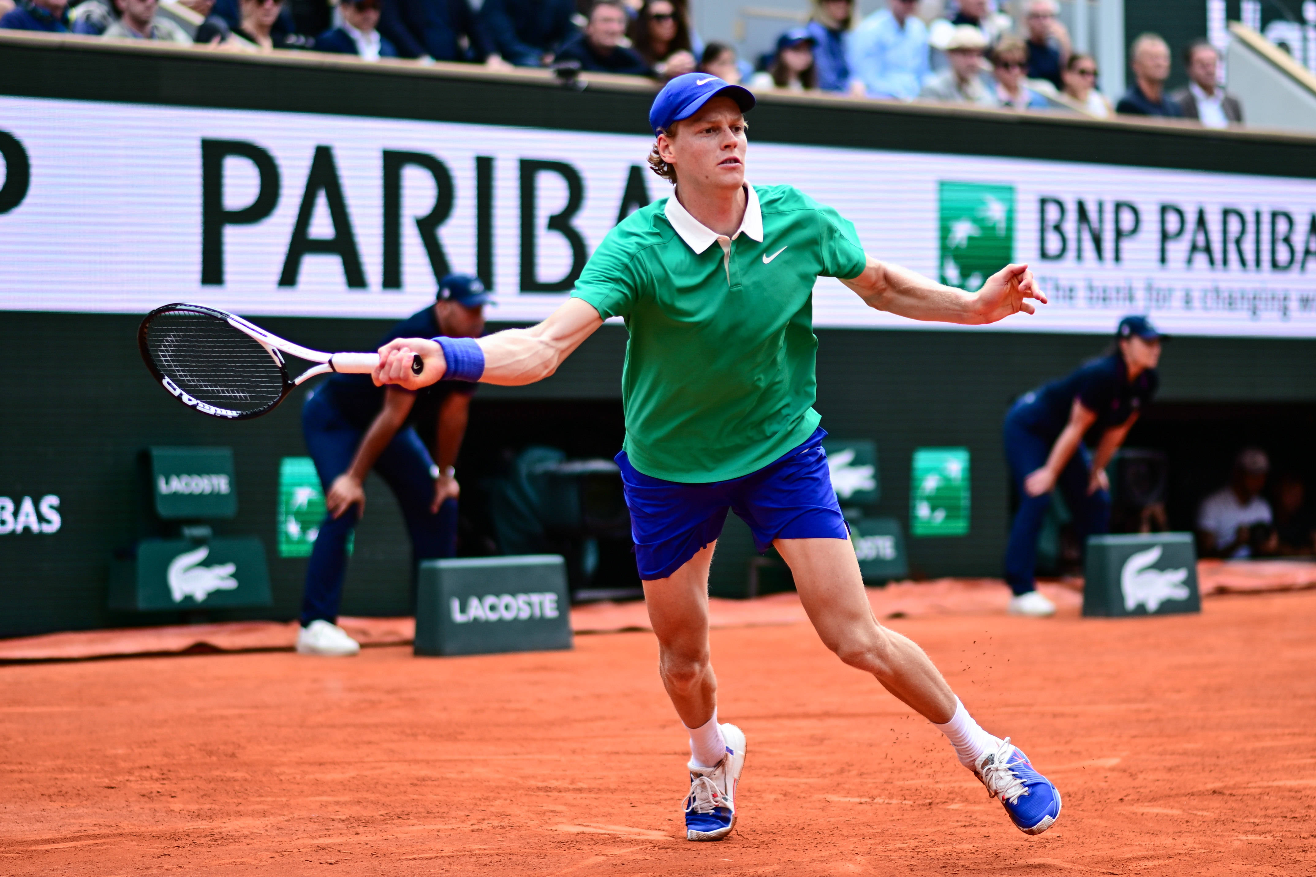 包含澳大利亚网球队强势世界网球队，阿尔卡拉斯制霸全场的词条