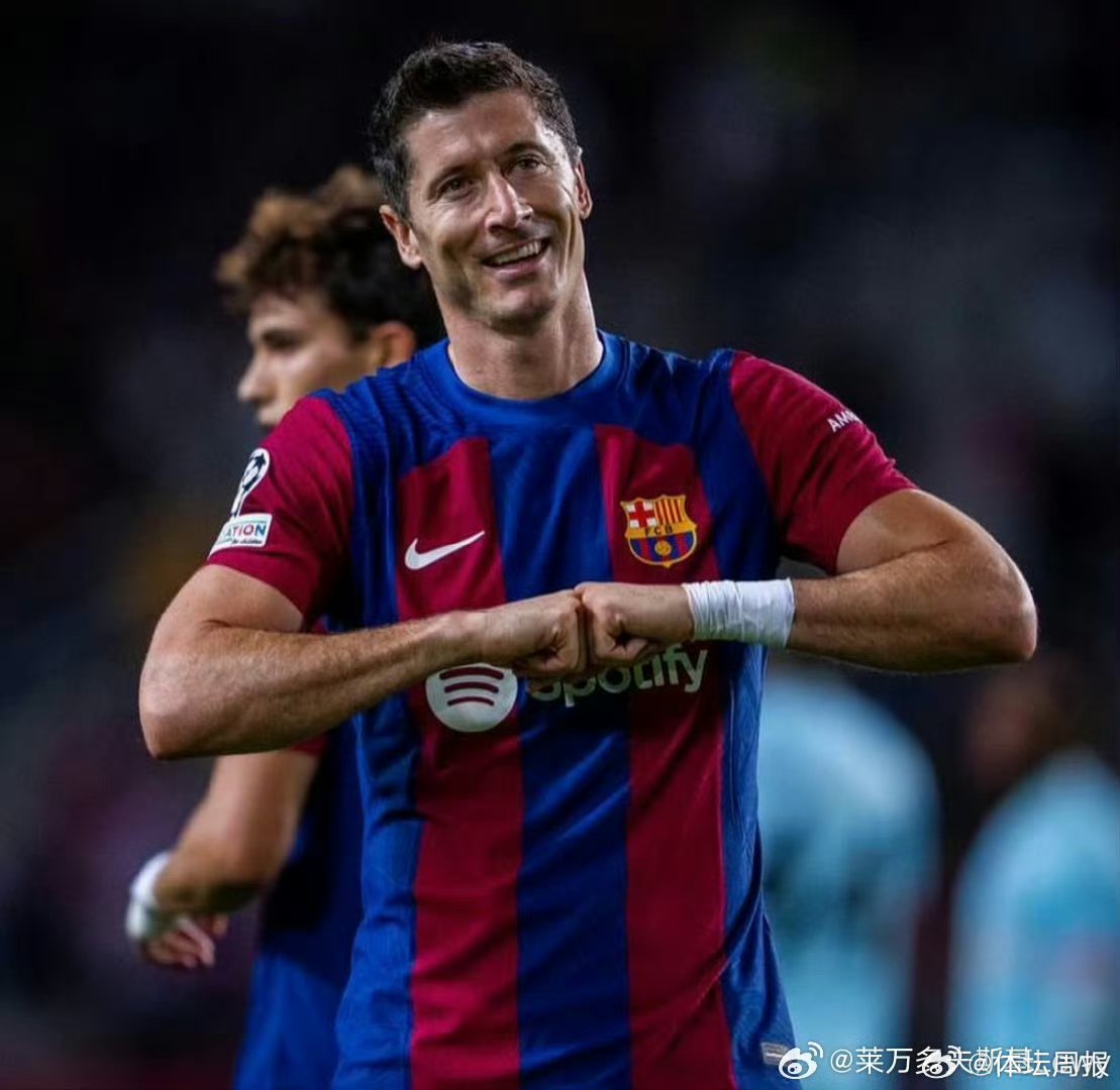 土耳其血洗阿森纳，莱万惊艳世界的简单介绍