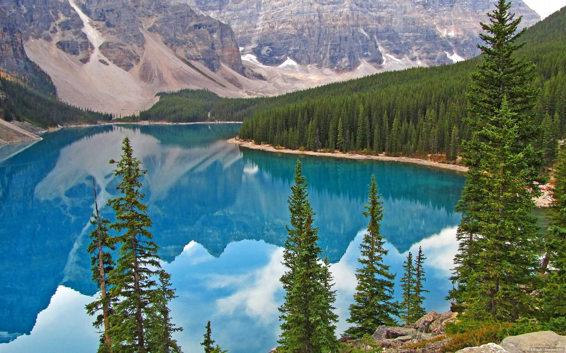 体育史上的双重奏，勒沃库森翻盘皇家社会与卡瓦哈尔东决接管之战