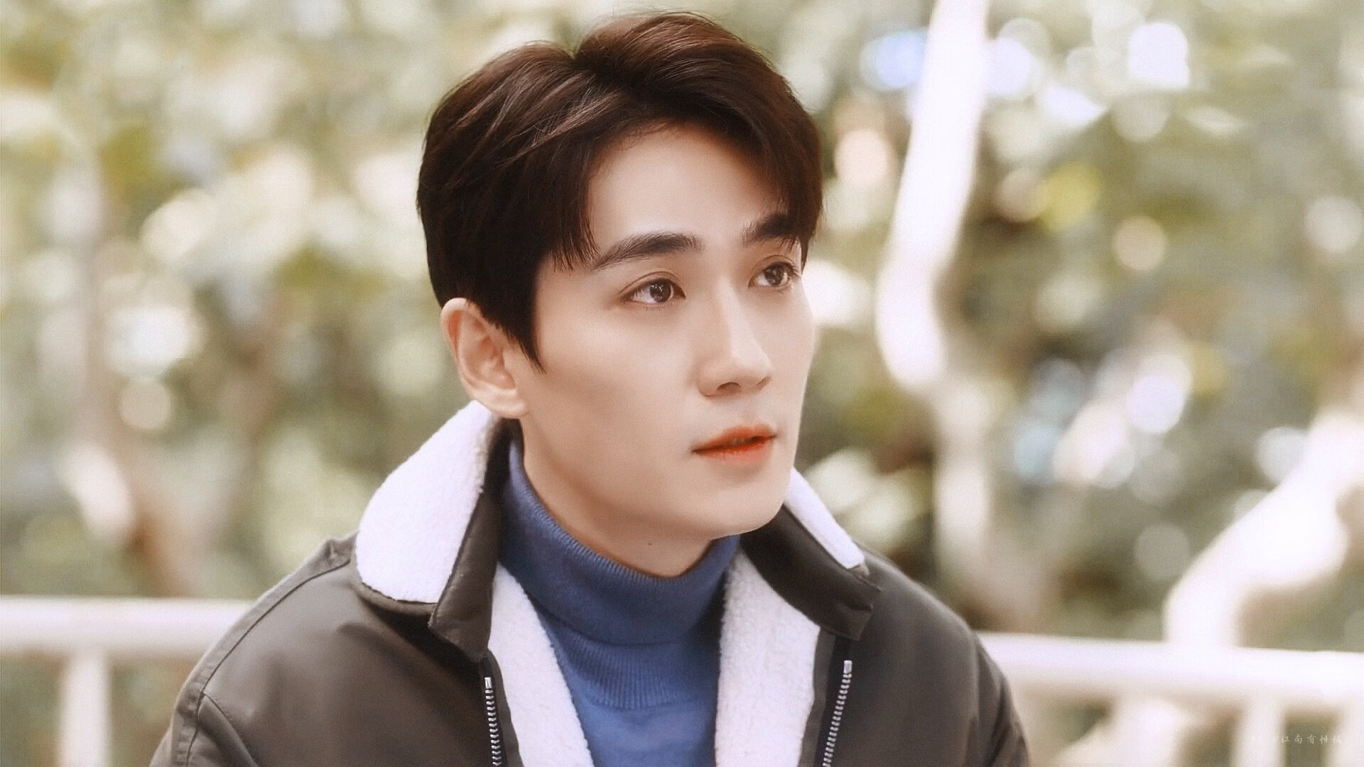 西亚卡姆，撕裂紫金的大场面先生