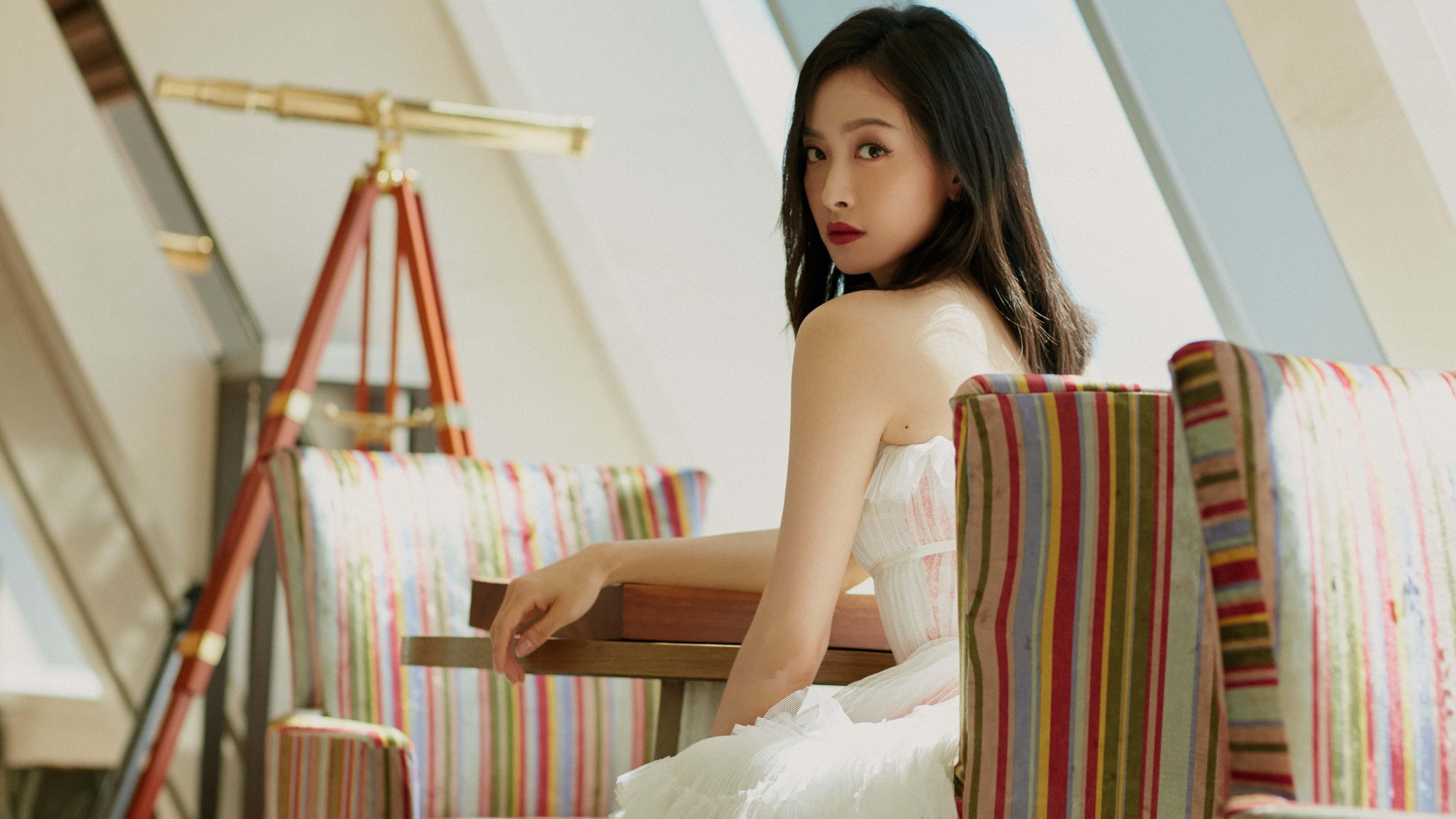 绿茵场上的传奇交响,苏格兰踏平巴拉圭与本泽马欧冠淘汰赛的统治时刻